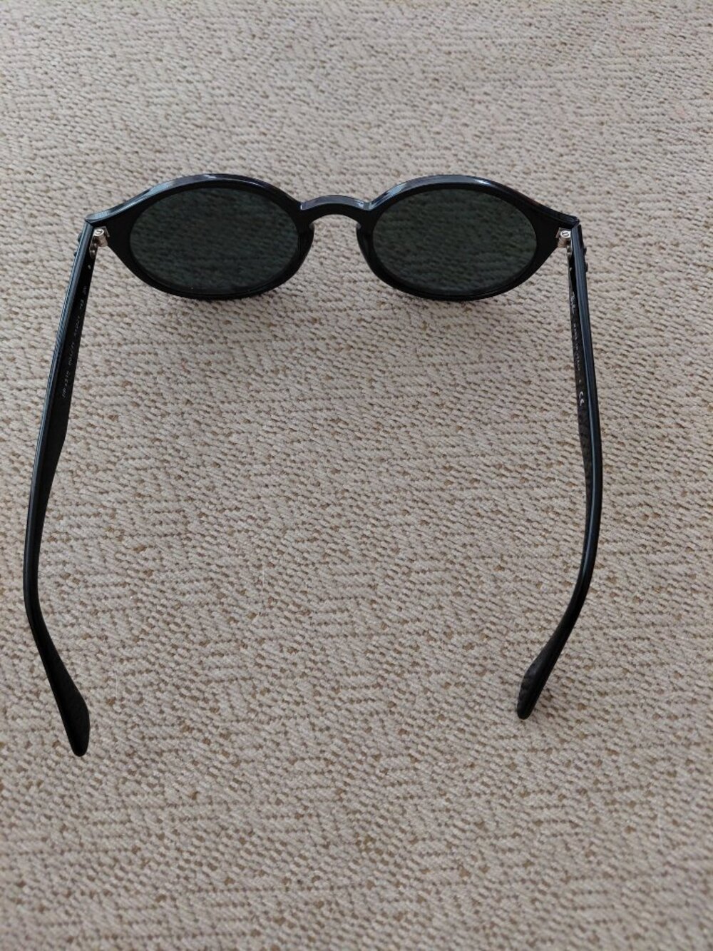 Ray-Ban 4315 Black Oval Sunglasses Women Flaw - Picture 4 of 8